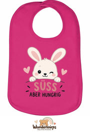 Baby-Lätzchen Olli-01 in Pink mit Motiv Süß, aber hungrig – Hase