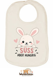 Baby-Lätzchen Olli-01 in Natur mit Motiv Süß, aber hungrig – Hase