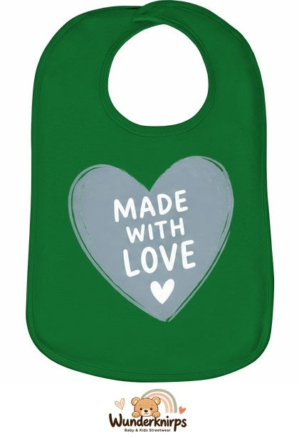 Baby-Lätzchen Olli-01 in Grün mit Motiv Made with Love – Herz