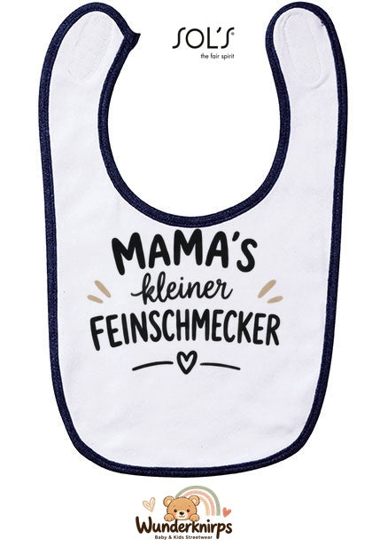 Baby-Lätzchen SOL’S Babib in Weiß / Marineblau mit Motiv Mamas kleiner Feinschmecker