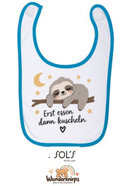 Baby-Lätzchen SOL’S Babib in Weiß / Aqua mit Motiv Erst essen, dann kuscheln – Faultier