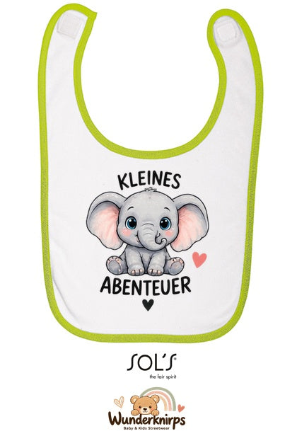 Baby-Lätzchen SOL’S Babib in Weiß / Apfelgrün mit Motiv Kleines Abenteuer – Elefant