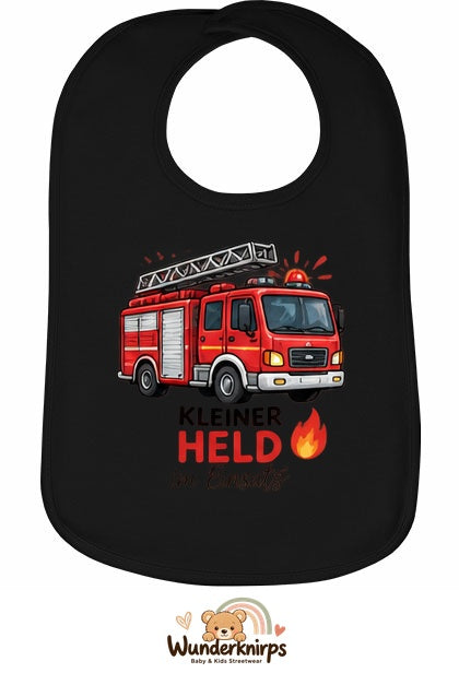 Baby-Lätzchen Olli-01 in Schwarz mit Motiv Kleiner Held – Feuerwehr