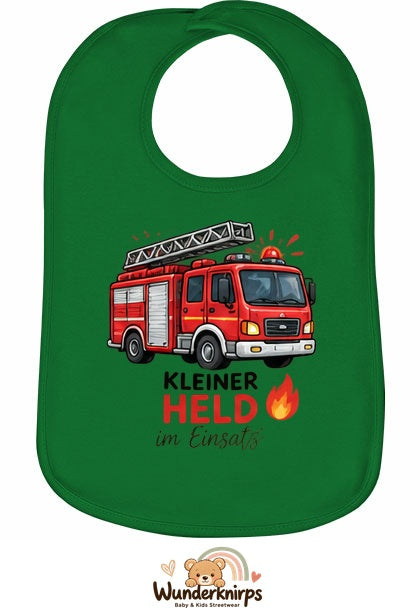 Baby-Lätzchen Olli-01 in Grün mit Motiv Kleiner Held – Feuerwehr