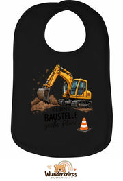 Baby-Lätzchen Olli-01 in Schwarz mit Motiv Kleine Baustelle – Bagger