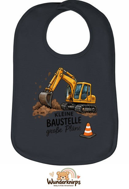 Baby-Lätzchen Olli-01 in Anthrazit mit Motiv Kleine Baustelle – Bagger