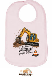 Baby-Lätzchen Olli-01 in Pastellrosa mit Motiv Kleine Baustelle – Bagger
