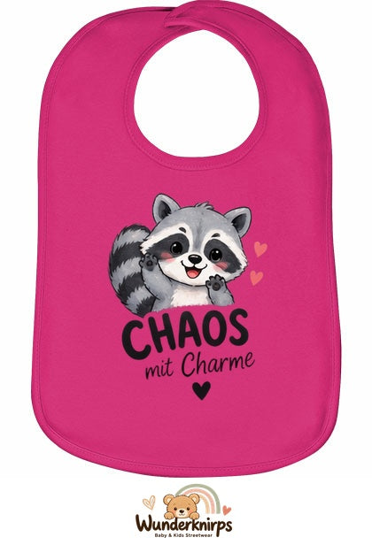 Baby-Lätzchen Olli-01 in Pink mit Motiv Chaos mit Charme – Waschbär