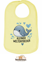 Baby-Lätzchen Olli-01 in Pastellgelb mit Motiv Kleiner Weltentdecker – Wal