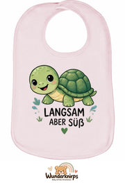 Baby-Lätzchen Olli-01 in Pastellrosa mit Motiv Langsam, aber süß – Schildkröte