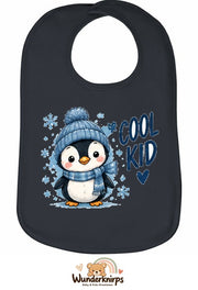 Baby-Lätzchen Olli-01 in Anthrazit mit Motiv Cool Kid – Pinguin
