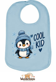 Baby-Lätzchen Olli-01 in Pastellblau mit Motiv Cool Kid – Pinguin