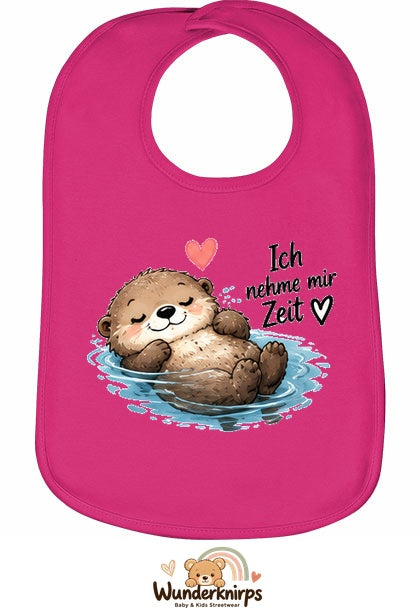 Baby-Lätzchen Olli-01 in Pink mit Motiv Ich nehme mir Zeit – Otter