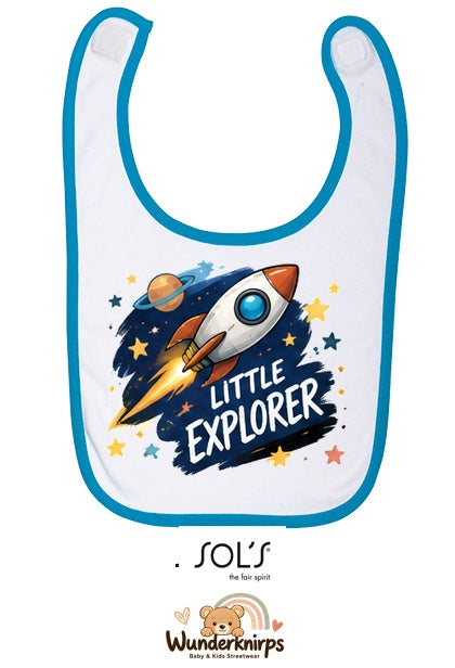 Baby-Lätzchen SOL’S Babib in Weiß / Aqua mit Motiv Little Explorer – Rakete
