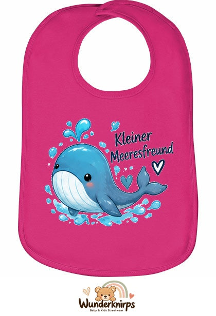 Baby-Lätzchen Olli-01 in Pink mit Motiv Kleiner Meeresfreund – Wal