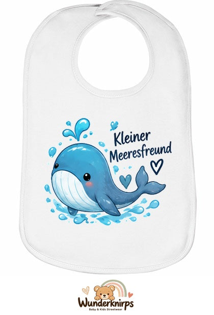 Baby-Lätzchen Olli-01 in Weiß mit Motiv Kleiner Meeresfreund – Wal