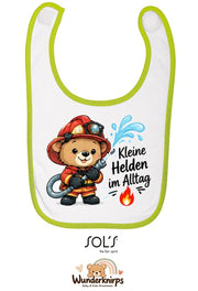 Baby-Lätzchen SOL’S Babib in Weiß / Apfelgrün mit Motiv Kleine Helden im Alltag