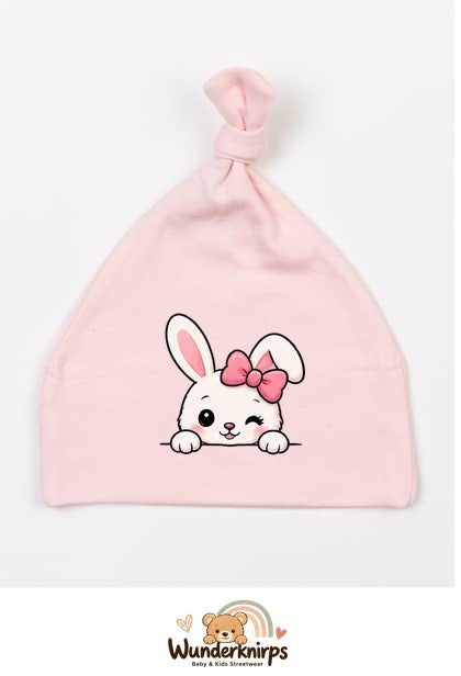 Knotenmütze Babybugz BZ15 in Pastellrosa mit Motiv Hase mit rosa Schleife