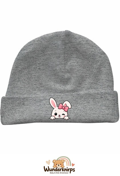 Umschlagmütze Rox-01 in Grau meliert mit Motiv Hase mit rosa Schleife