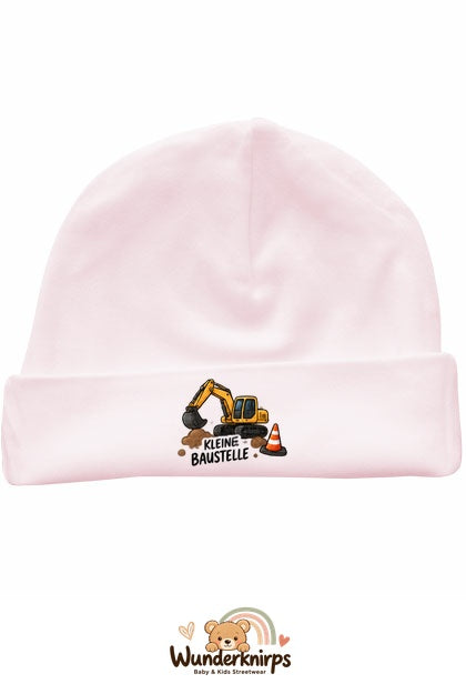 Umschlagmütze Rox-01 in Pastellrosa mit Motiv Bagger Kleine Baustelle