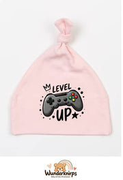 Knotenmütze Babybugz BZ15 in Pastellrosa mit Motiv Controller Level Up