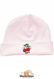 Umschlagmütze Rox-01 in Pastellrosa mit Motiv Kirschen Sweet Baby