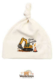 Knotenmütze Babybugz BZ15 in Natur mit Motiv Bagger Kleine Baustelle