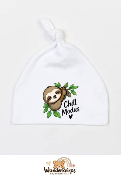 Knotenmütze Babybugz BZ15 in Weiß mit Motiv Faultier Chill-Modus