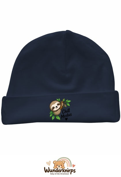 Umschlagmütze Rox-01 in Marineblau mit Motiv Faultier Chill-Modus