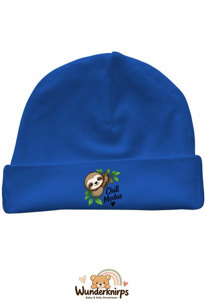 Umschlagmütze Rox-01 in Royalblau mit Motiv Faultier Chill-Modus