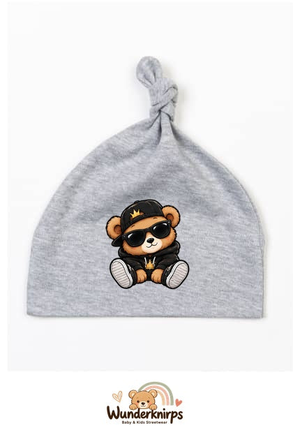 Knotenmütze Babybugz BZ15 in Grau meliert mit Motiv Bär im Streetwear-Look