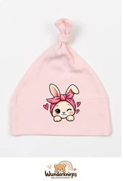 Knotenmütze Babybugz BZ15 in Pastellrosa mit Motiv Hase mit Bandana