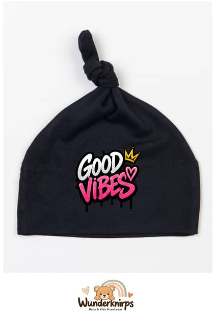 Knotenmütze Babybugz BZ15 in Schwarz mit Motiv Good Vibes