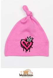 Knotenmütze Babybugz BZ15 in Bubblegum-Pink mit Motiv Graffiti-Herz mit Krone