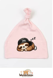 Knotenmütze Babybugz BZ15 in Pastellrosa mit Motiv Faultier Chill