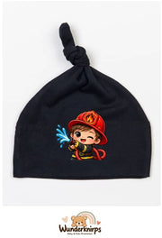 Knotenmütze Babybugz BZ15 in Schwarz mit Motiv Kleiner Feuerwehrmann
