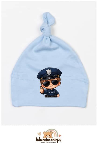 Knotenmütze Babybugz BZ15 in Staubblau mit Motiv Kleiner Polizist