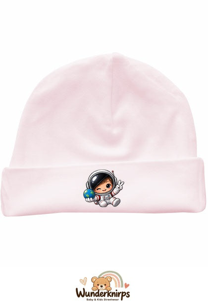 Umschlagmütze Rox-01 in Pastellrosa mit Motiv Astronaut mit Weltkugel