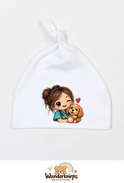 Knotenmütze Babybugz BZ15 in Weiß mit Motiv Tierärztin mit Hund