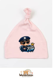 Knotenmütze Babybugz BZ15 in Pastellrosa mit Motiv Polizei Kleiner Cop