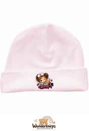 Umschlagmütze Rox-01 in Pastellrosa mit Motiv Kleine Ärztin