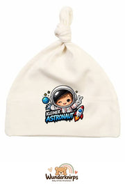 Knotenmütze Babybugz BZ15 in Natur mit Motiv Kleiner Astronaut