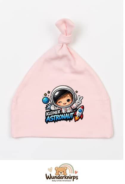Knotenmütze Babybugz BZ15 in Pastellrosa mit Motiv Kleiner Astronaut
