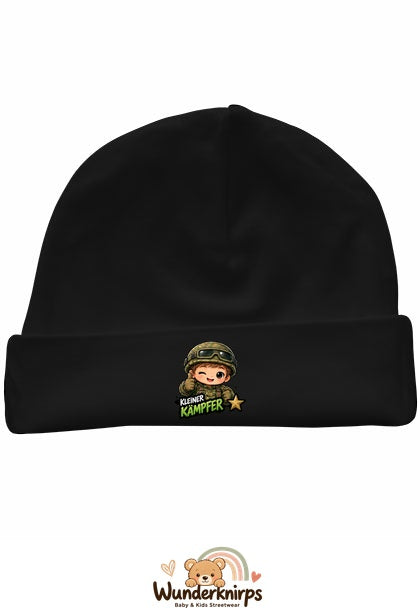 Umschlagmütze Rox-01 in Schwarz mit Motiv Kleiner Kämpfer