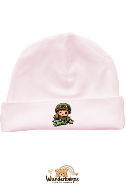 Umschlagmütze Rox-01 in Pastellrosa mit Motiv Kleiner Kämpfer