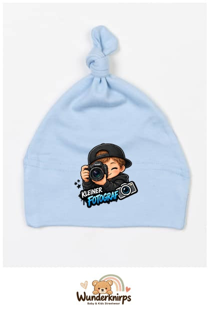 Knotenmütze Babybugz BZ15 in Staubblau mit Motiv Kleiner Fotograf