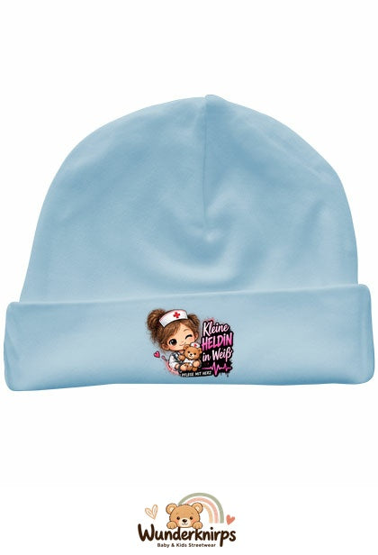 Umschlagmütze Rox-01 in Pastellblau mit Motiv Kleine Heldin in Weiß