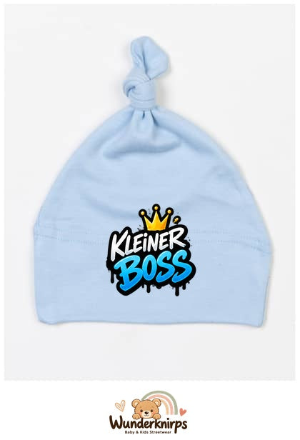 Knotenmütze Babybugz BZ15 in Staubblau mit Motiv Kleiner Boss
