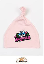 Knotenmütze Babybugz BZ15 in Pastellrosa mit Motiv Kleine Abenteurerin