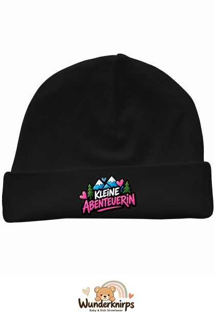 Umschlagmütze Rox-01 in Schwarz mit Motiv Kleine Abenteurerin